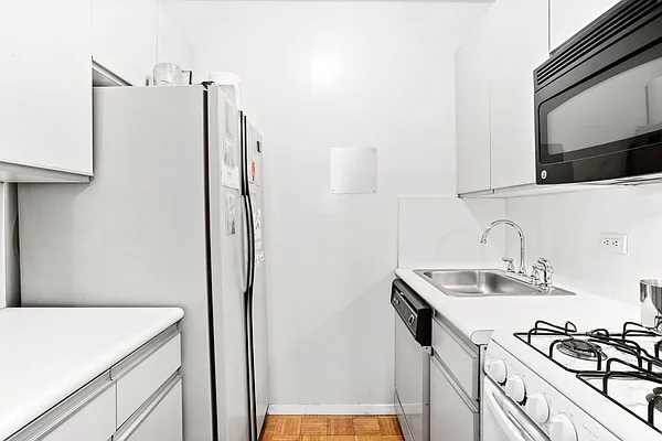 Rented by Douglas Elliman | media 5