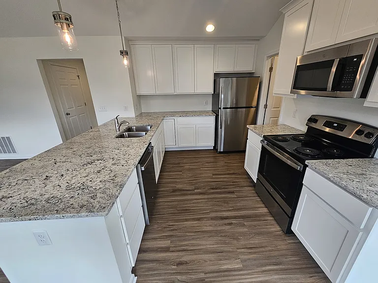 1125 Waynoka Dr — Photo 3