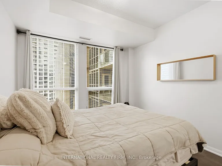 628 Fleet St #711 — Photo 24