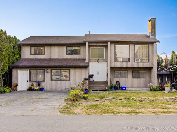 4529 Savoy St, Delta, BC V4K 1P4