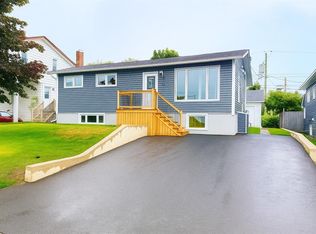 13 Corrigan St, Gander, NL A1V2G5