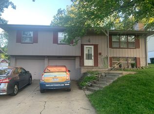 9617 Boyd Cir, Omaha, NE 68134