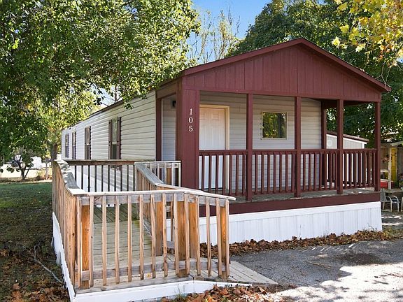 5th image of 105 Deepwood Dr