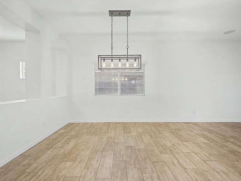 1360 W Joshua Tree Ave — Photo 10