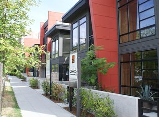 8 on the Park, Seattle, WA 98122