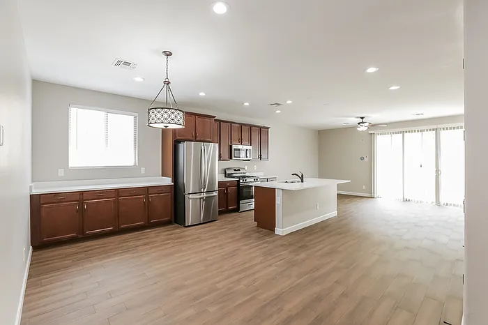 4813 W Leodra Ln — Photo 8