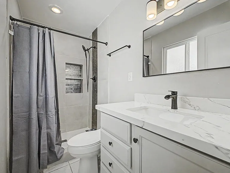 8730 E Rancho Vista Dr — Photo 14