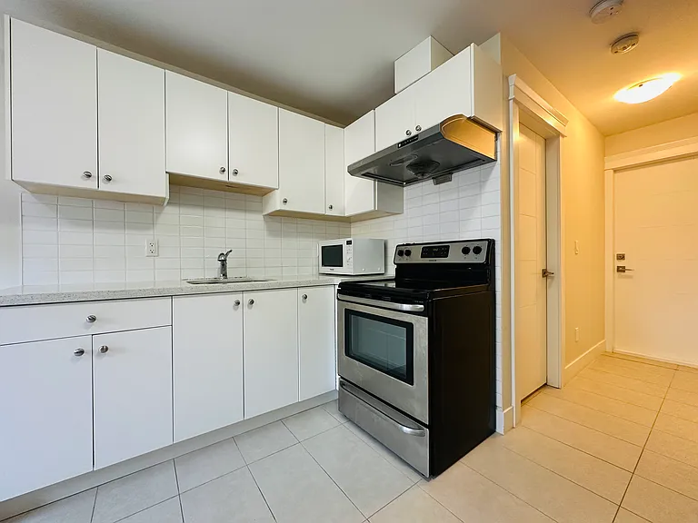 4473 Oxford St #BASEMENT — Photo 2