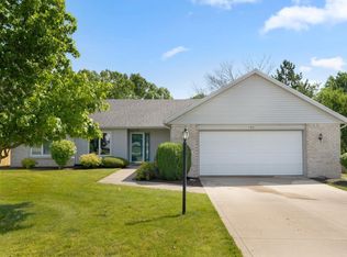 102 Peggy Ln, Avilla, IN