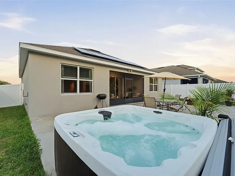 1097 Hendon Loop — Photo 38