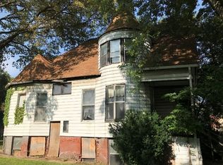 1513 NE Perry Ave, Peoria, IL 61603