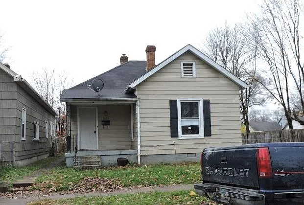 1024 Elwood St photo 1