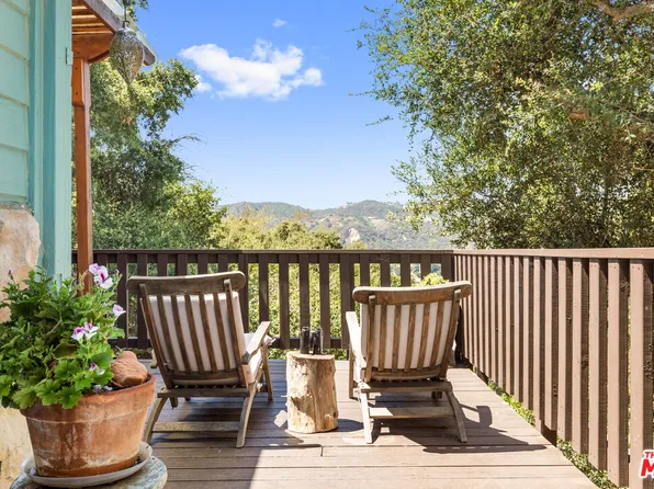 1553 Penny Rd, Topanga, CA 90290