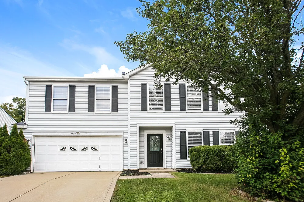 4 bed, 2.5 bath, 2636 sqft, $2,245 — Photo 1