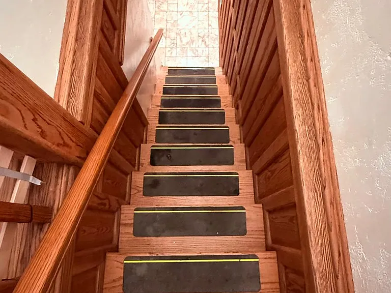 stairs to basement