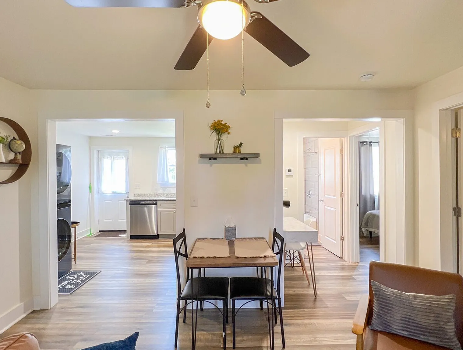 2 bed, 1.0 bath, $2,877 — Photo 4