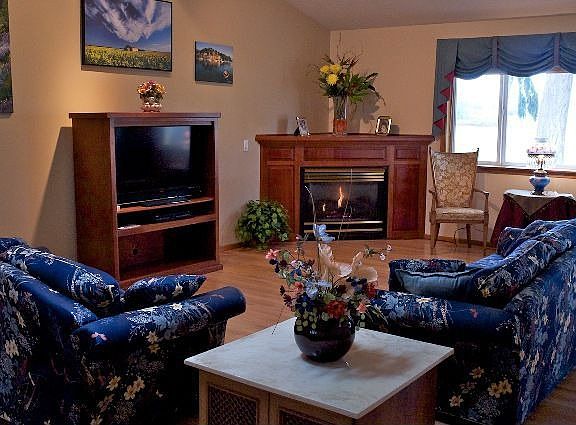 Spacious Living Room