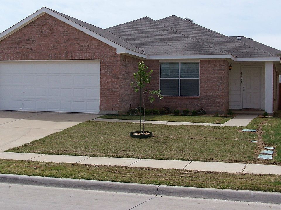 4908 Meadow Trails