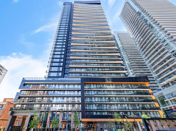 117 Broadway Ave #211, Toronto, ON M4P 1V2