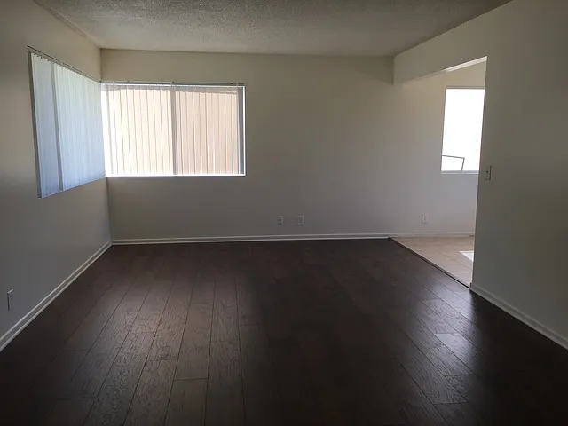 2 bed, 1050 sqft, $1,850 — Photo 4