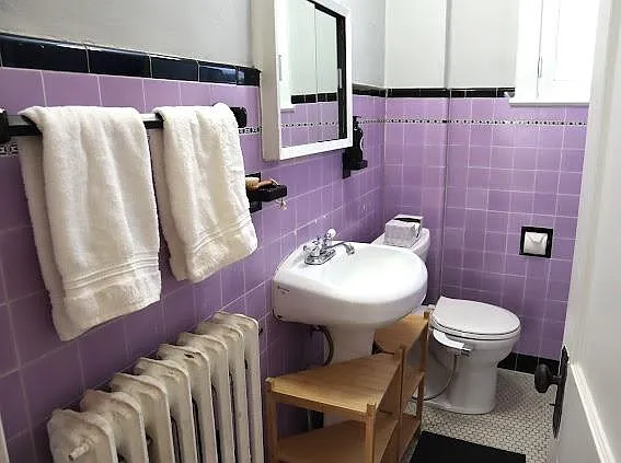 5571 Hobart St #1 — Photo 9