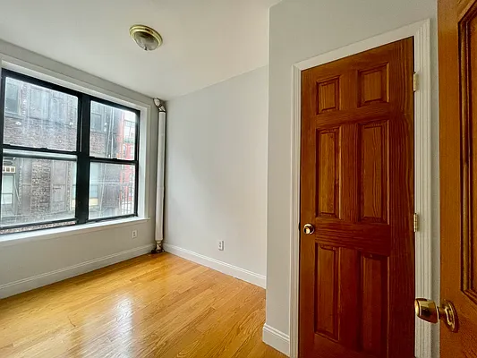 Rented by J PRESTON AND ASSOCIATES INC | media 8