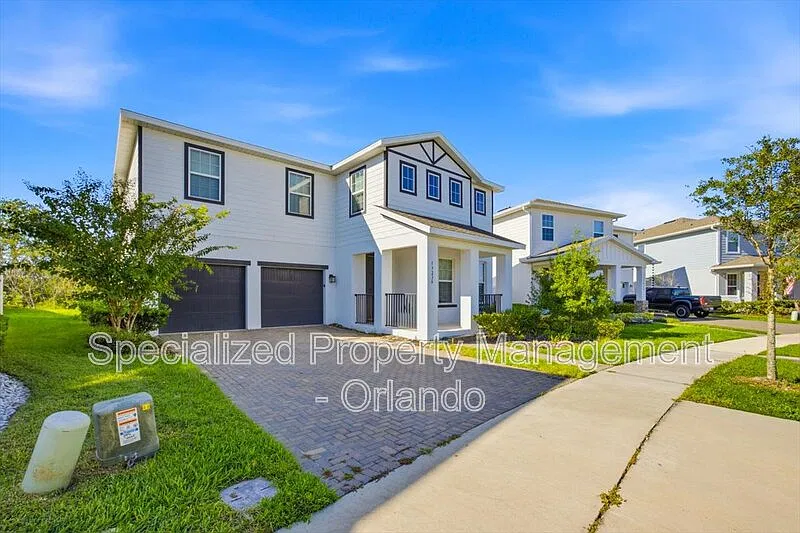 5 bed, 5.5 bath, 3636 sqft, $4,199 — Photo 3