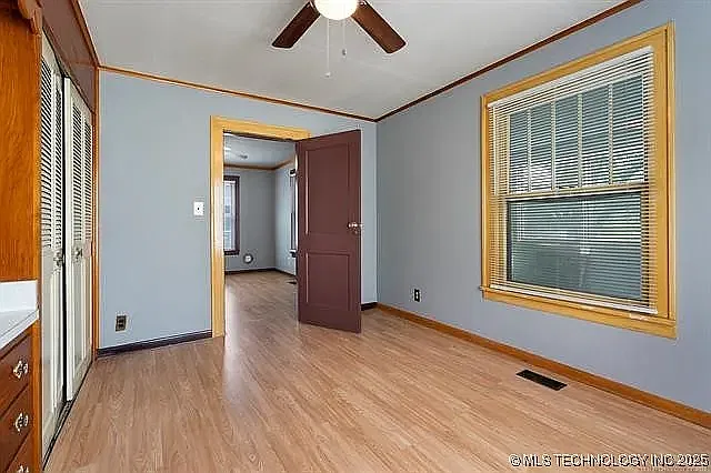 1136 S Rockford Ave