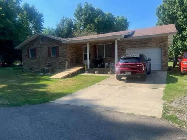 17147 Betty Dr, Dexter, MO 63841