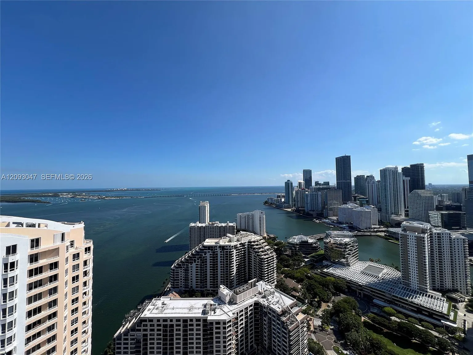 Three Tequesta Point Cond — Photo 4