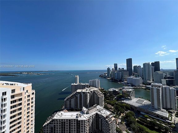 4th image of 848 Brickell Key Dr APT 4505