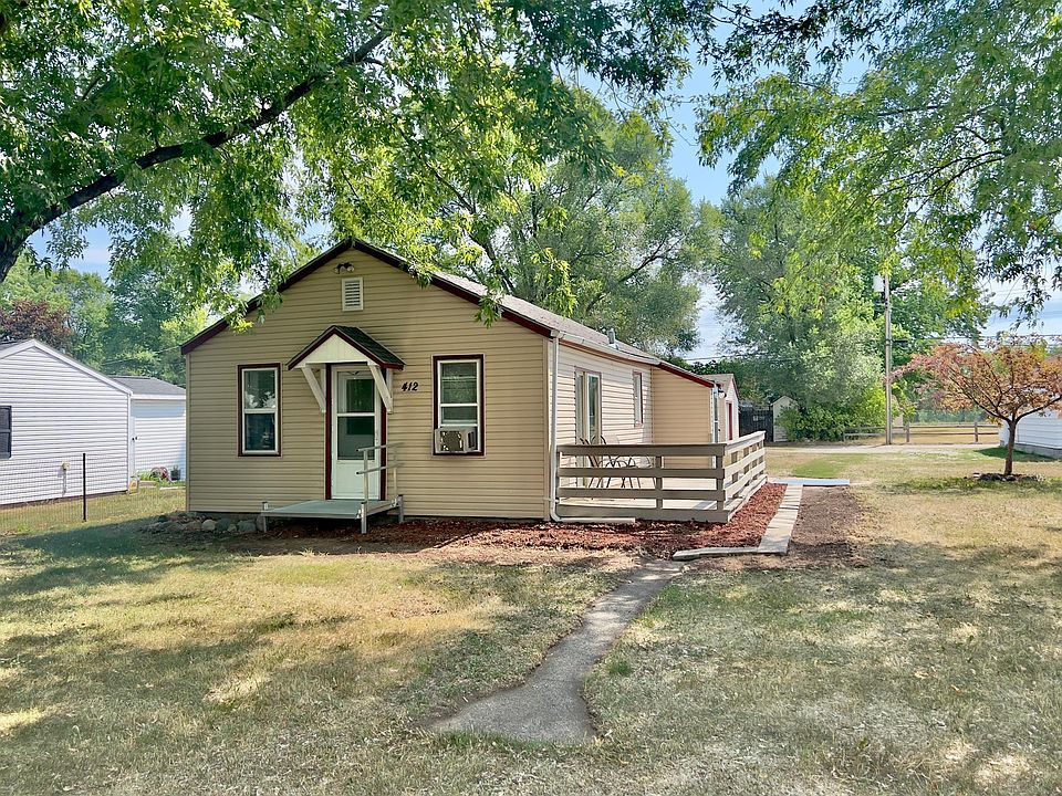 1st image of 412 38th Ave N