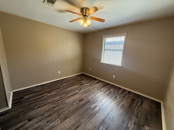 5th image of 436 Helen St