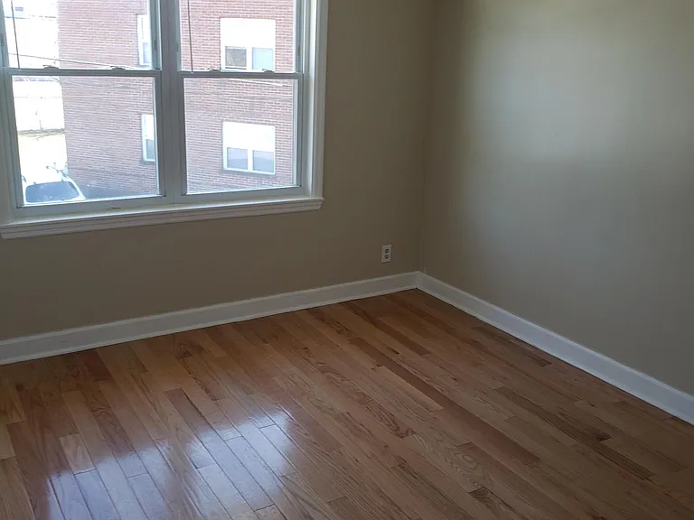 7504 Colson Dr — Photo 3