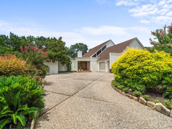 2707 Highland Ct