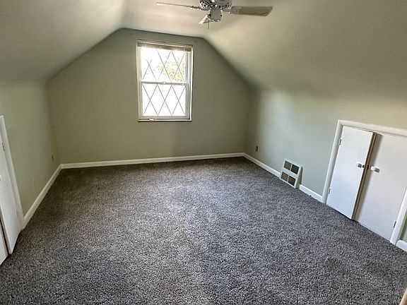 5th image of 626 Moeller Ave