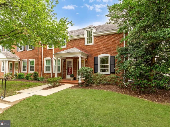 3373 S Wakefield St #B, Arlington, VA 22206