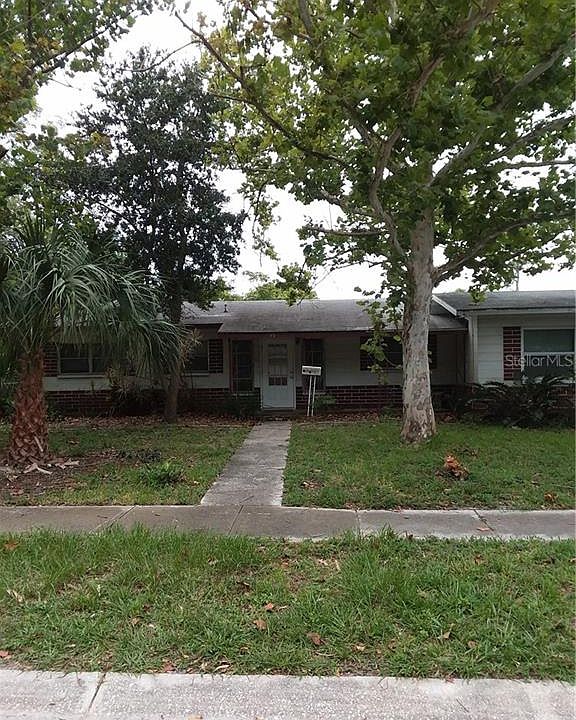 1st image of 129 SW Madison Cir N