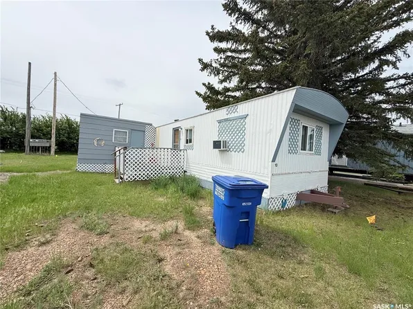 #10-360 5th STREET E, Shaunavon, SK S0N 2M0