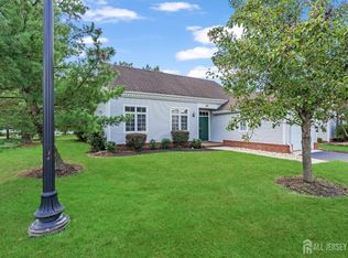 27 Winthrop Rd, Monroe Township, NJ 08831