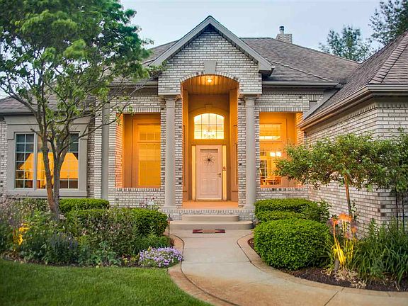 3rd image of 53436 Monterey Dr