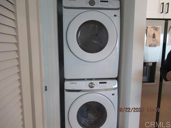 3rd image of 324 S Pardee St #202