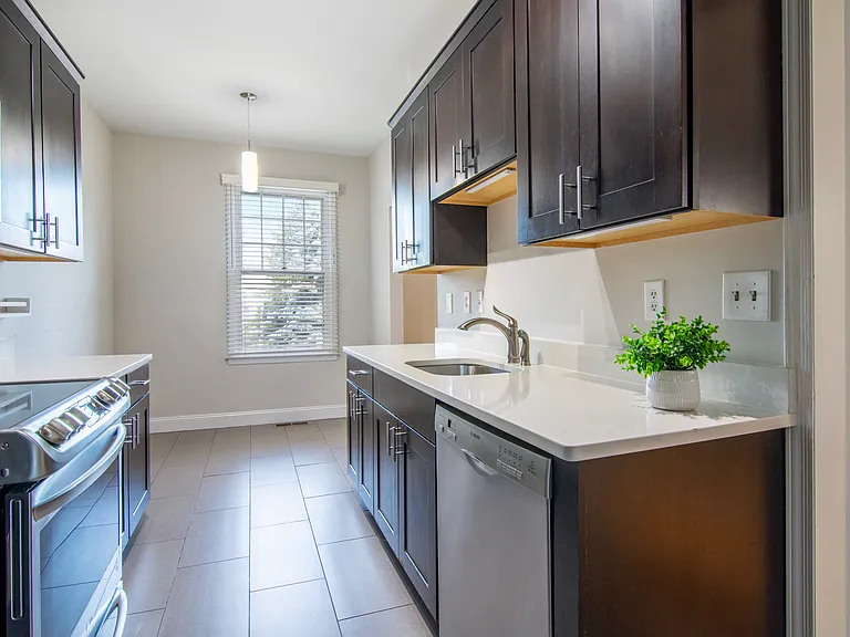 152 Broadway #15 — Photo 15