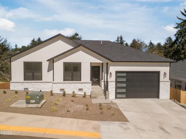 2721 NE 51st Loop, Lincoln City, OR 97367