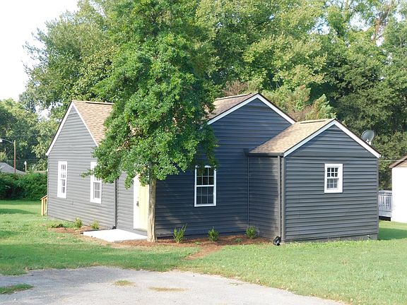 3rd image of 248 Willomont Ave