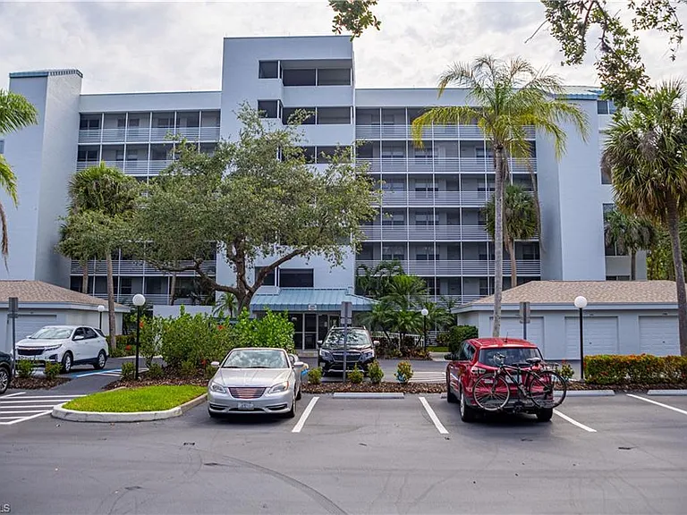290 Naples Cove Dr #2204 — Photo 2