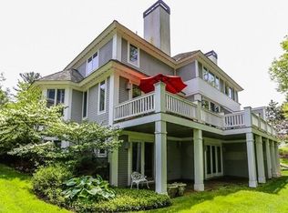 8 Cape Ann Cir, Ipswich, MA 01938