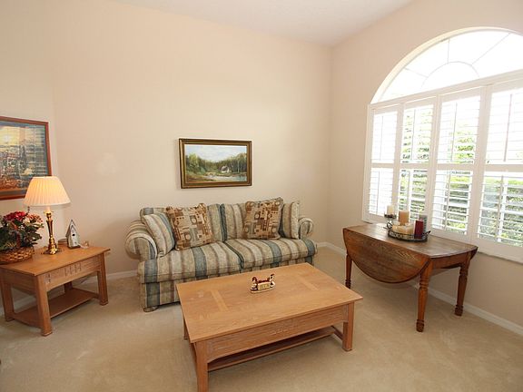 5th image of 18038 Thornhill Grand Cir