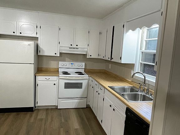 Kitchen - Newer Appliances and More Cabinets