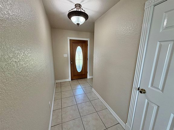 4th image of 15903 County Road 621